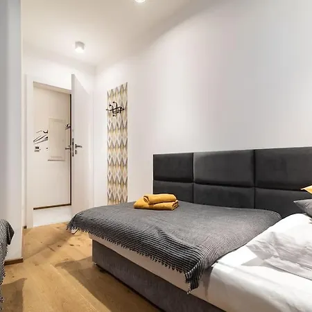 Mountain Astra Apartment *